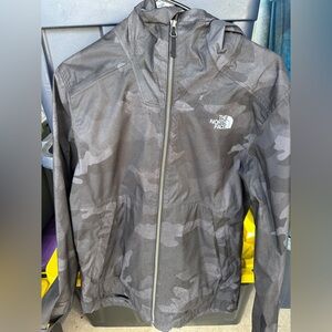The North Face Men’s Camo Raincoat - Black and Gray
